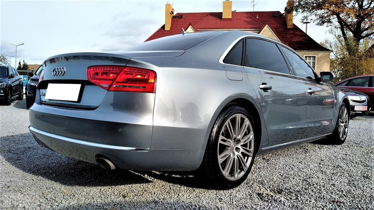 Audi a8 long d4