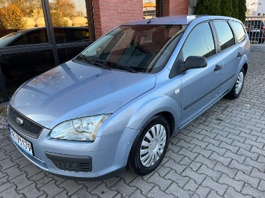 Ford Focus II-1