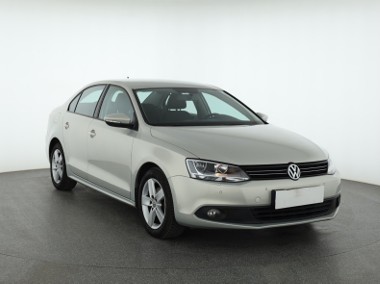 Volkswagen Jetta VI , Salon Polska, Klima, Tempomat, Parktronic,-1