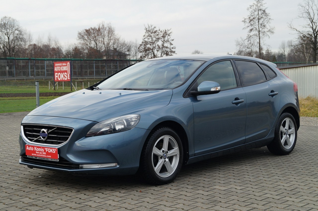 Volvo V40 II Panorama pół skóra navi kamera 1,6 115 km 7 lat jeden właściciel