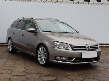 Volkswagen Passat B7 , Salon Polska, Serwis ASO, 177 KM, DSG, Skóra, Navi, Xenon,-1