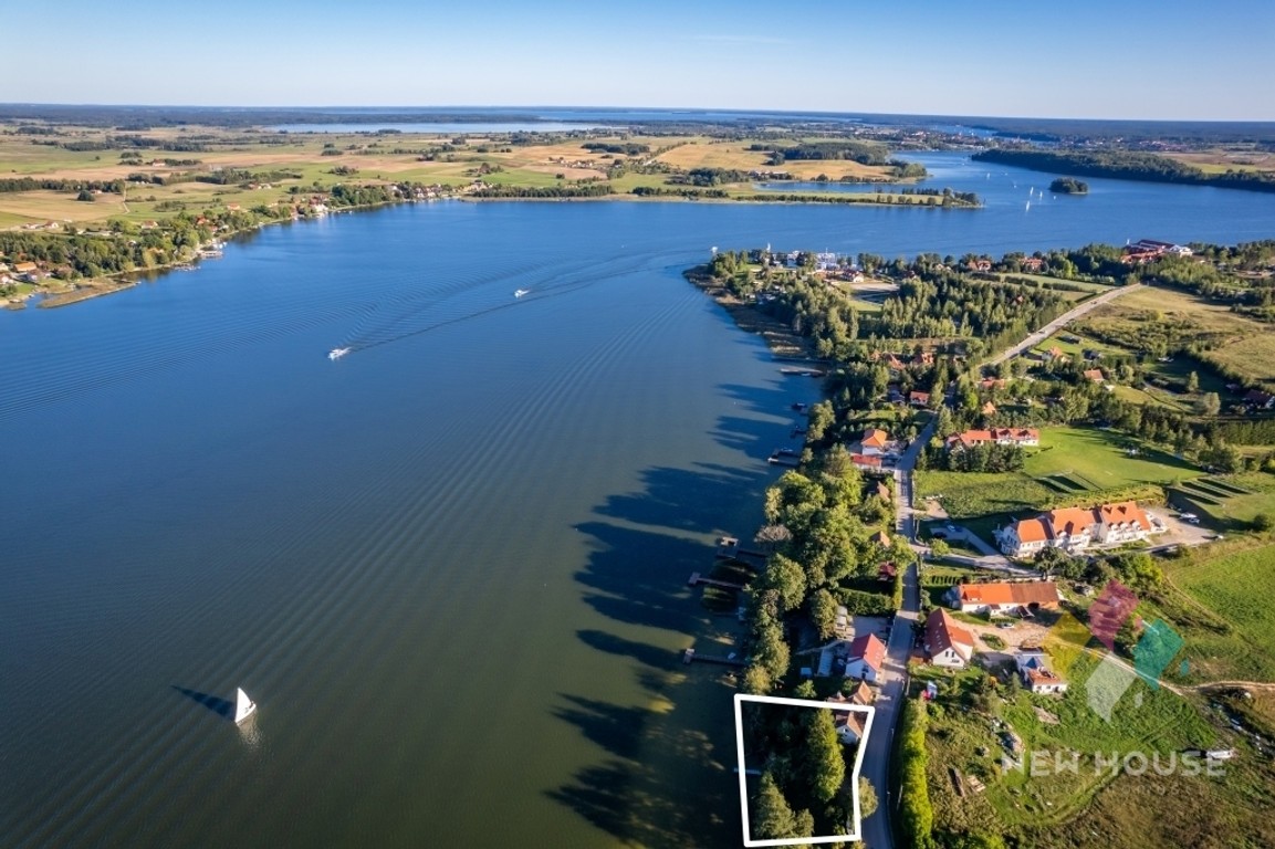 Stare Sady, dom z linią brzegową jeziora Tałty - Więcej
