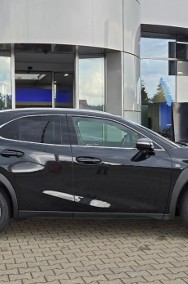 Lexus UX 300h F Sport Design 2.0 Hybrid Dynamic Force 300h F Sport Design 2.0-2