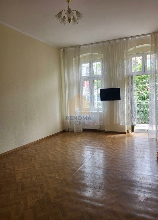 Mieszkanie3 pokoje/2 piętro//balkon