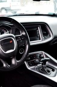 Dodge Challenger III-2