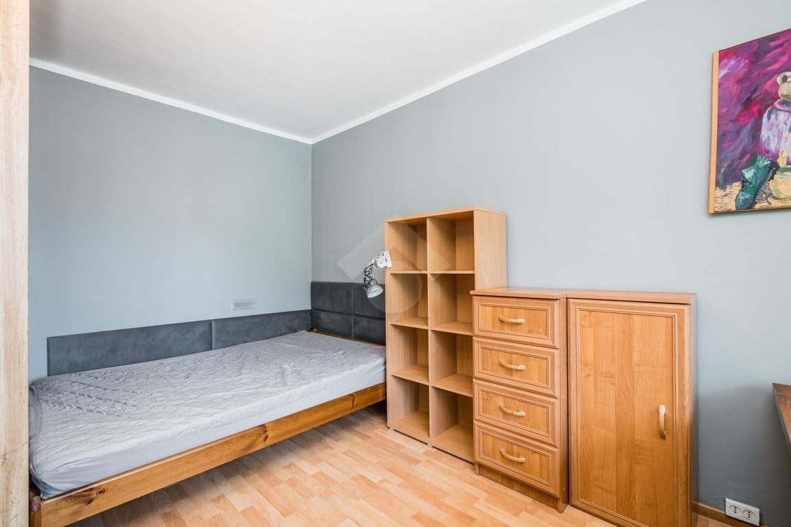 Jasne mieszkanie z osobną kuchnią i dużym balkonem - Widok 3