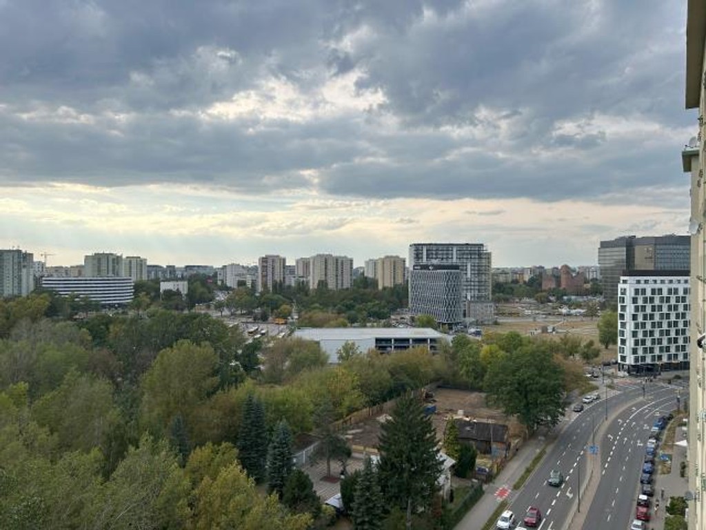 Ciche, Park Przy Królikarni, Metro Wilanowska