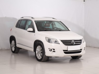 Volkswagen Tiguan , Salon Polska, Skóra, Xenon, Bi-Xenon, Klimatronic,-1