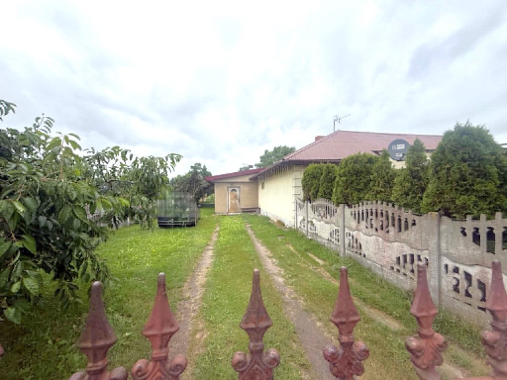 Dom Rogów na sprzedaż