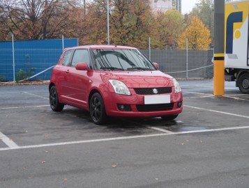Suzuki Swift IV , Klimatronic, Podgrzewane siedzienia,ALU
