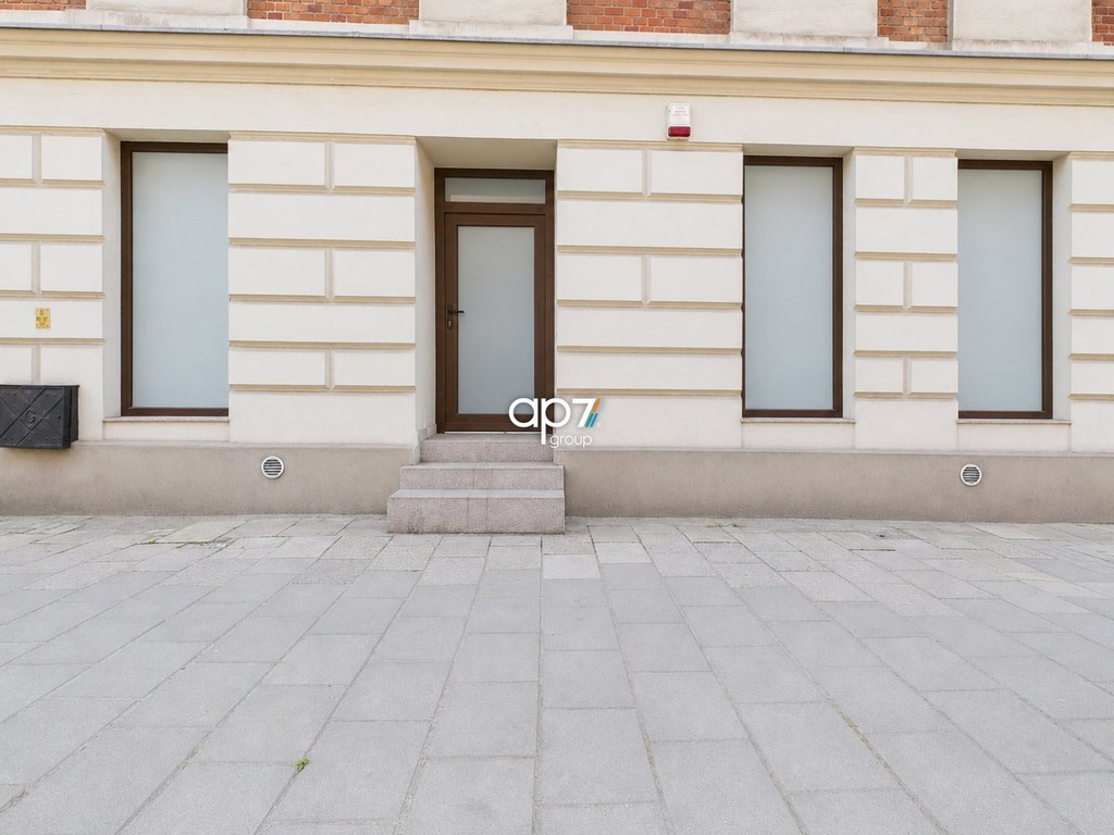 nieruchomość komercyjna na sprzedaż
