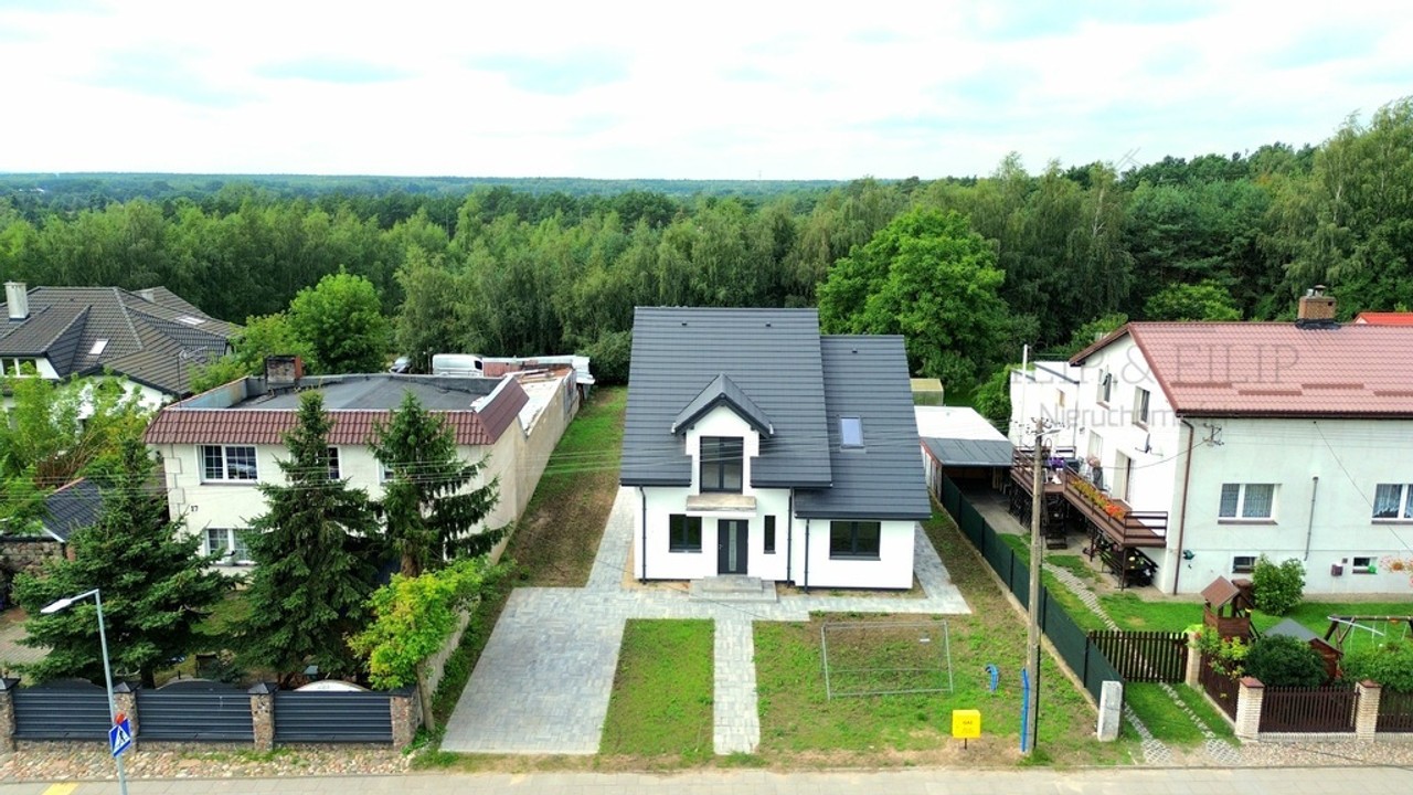 Dom w stanie deweloperskim, 147 m², brak PCC.