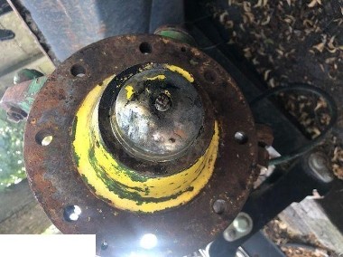 John Deere 6910 - Piasta Koła-1