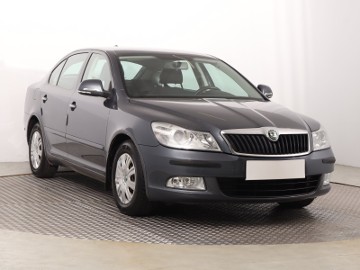 Skoda Octavia II , Salon Polska, Klima, Parktronic