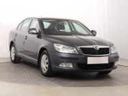 Skoda Octavia II , Salon Polska, Klima, Parktronic