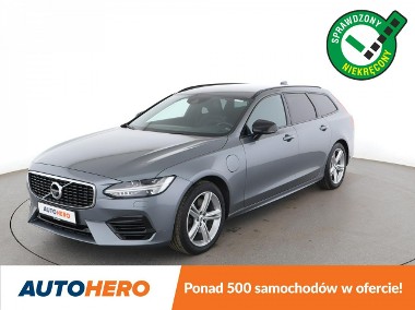 Volvo V90 II R-Desgin T8 hybryda plug-in automat AWD alcantara kamera360 navi LED-1