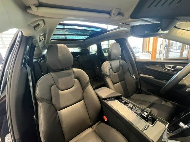 Volvo XC60 II Ultra Black Edition B5 AWD 4 Lata Fabrycznej Gwarancji Bowers&Wilkin-1