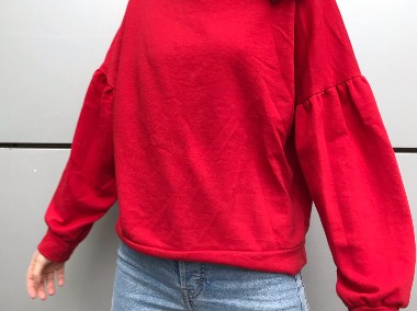 Czerwona bluza z długim rękawem-1