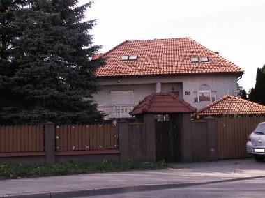 Dom Brzesko, ul. Okulickiego-1