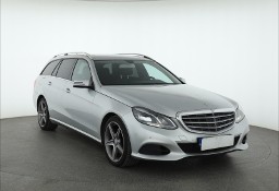 Mercedes-Benz Klasa E W212 , 204 KM, Automat, Klimatronic, Tempomat, Parktronic