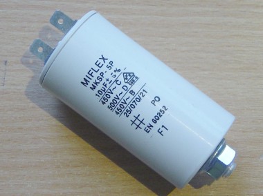 Kondensator rozruchowy 10µF MKSP-5P-1