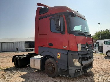 Mercedes-Benz Actros-1