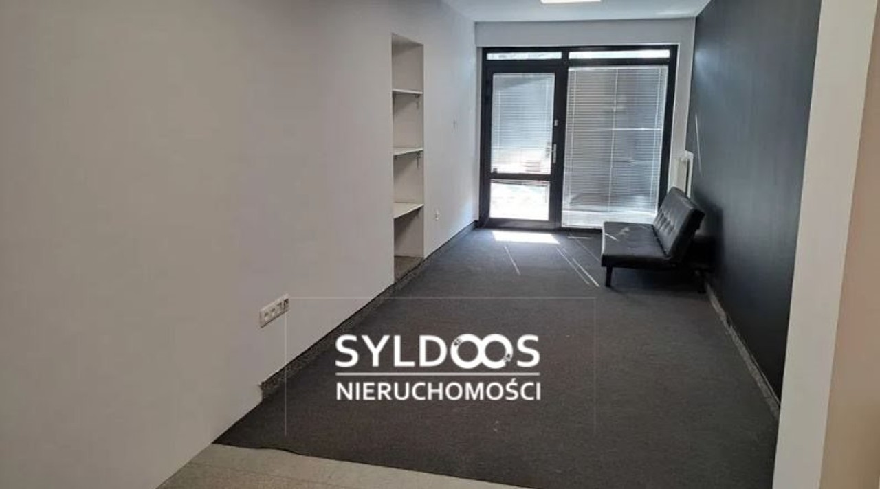 Bronowice przyjemny lokal z witryną - 26 m - Więcej