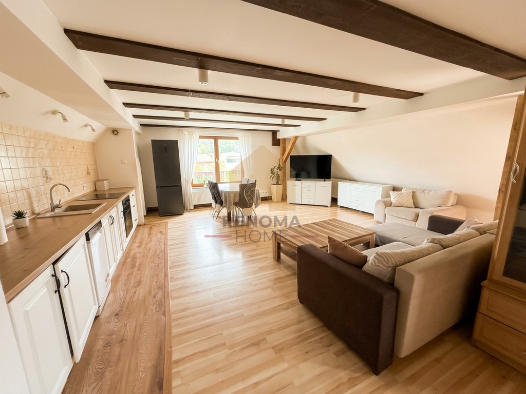 3-соба куќа и еднофамилијарна куќа од 228 m²