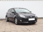 Ford Focus III , Klimatronic, Tempomat, Parktronic, Podgrzewane siedzienia,