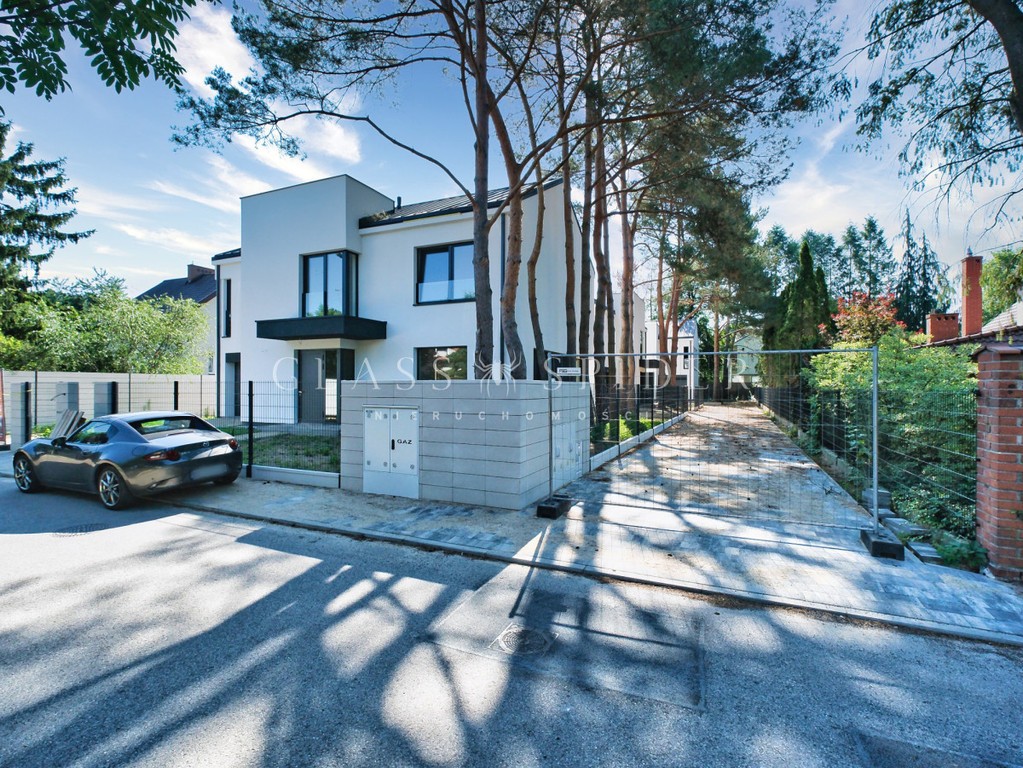Nowoczesna willaDąbrowa Leśna190 m² 0% PCC