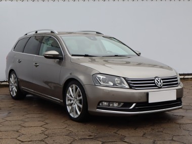 Volkswagen Passat B7 , Salon Polska, Serwis ASO, 177 KM, DSG, Skóra, Navi, Xenon,-1