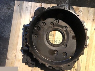 Iveco F4CE04 - Obudowa Koła Zamachowego-1