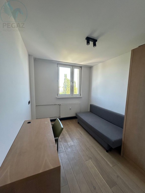 Po remoncie, 2 pokoje umeblowane - Widok 5