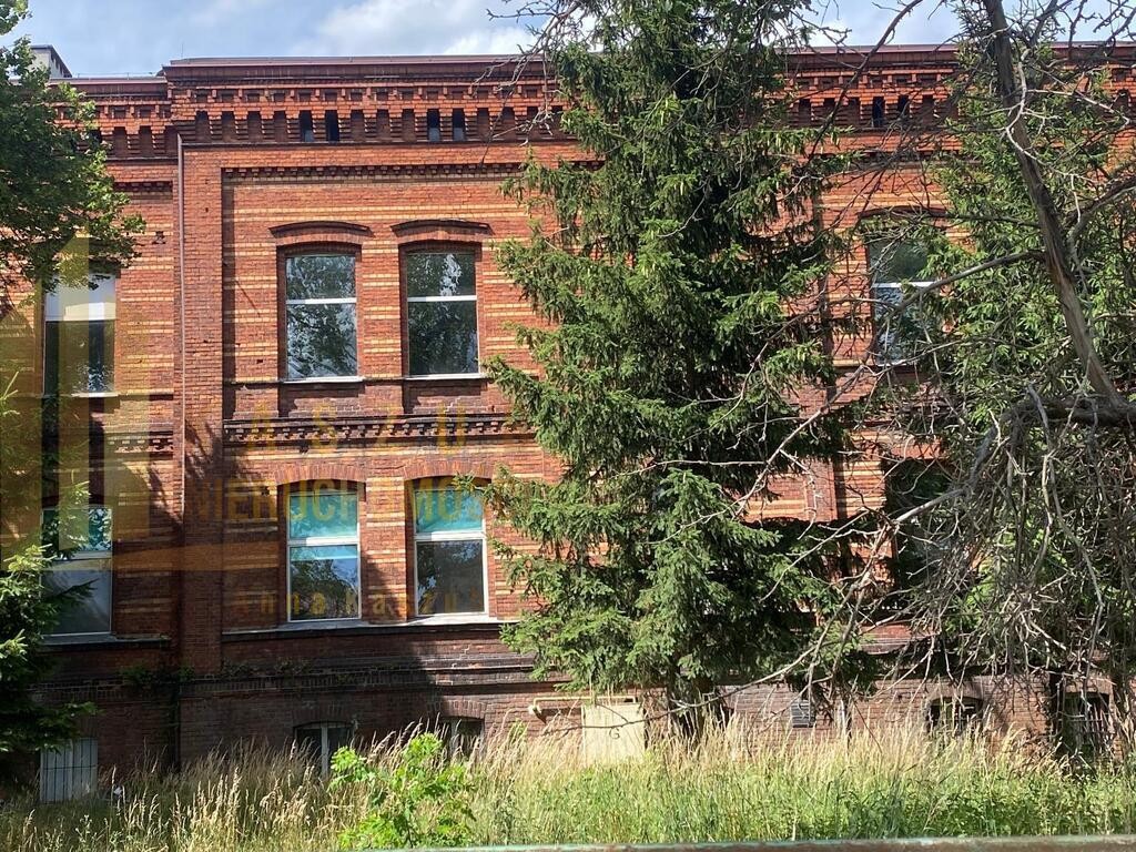 Inwestycja - hotel, przychodnia, apartamenty – pohled 2
