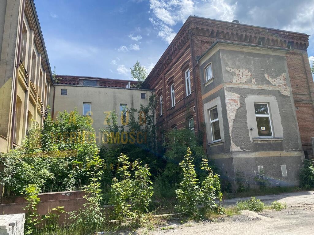 Inwestycja - hotel, przychodnia, apartamenty – pohled 5