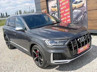 Audi SQ7-1