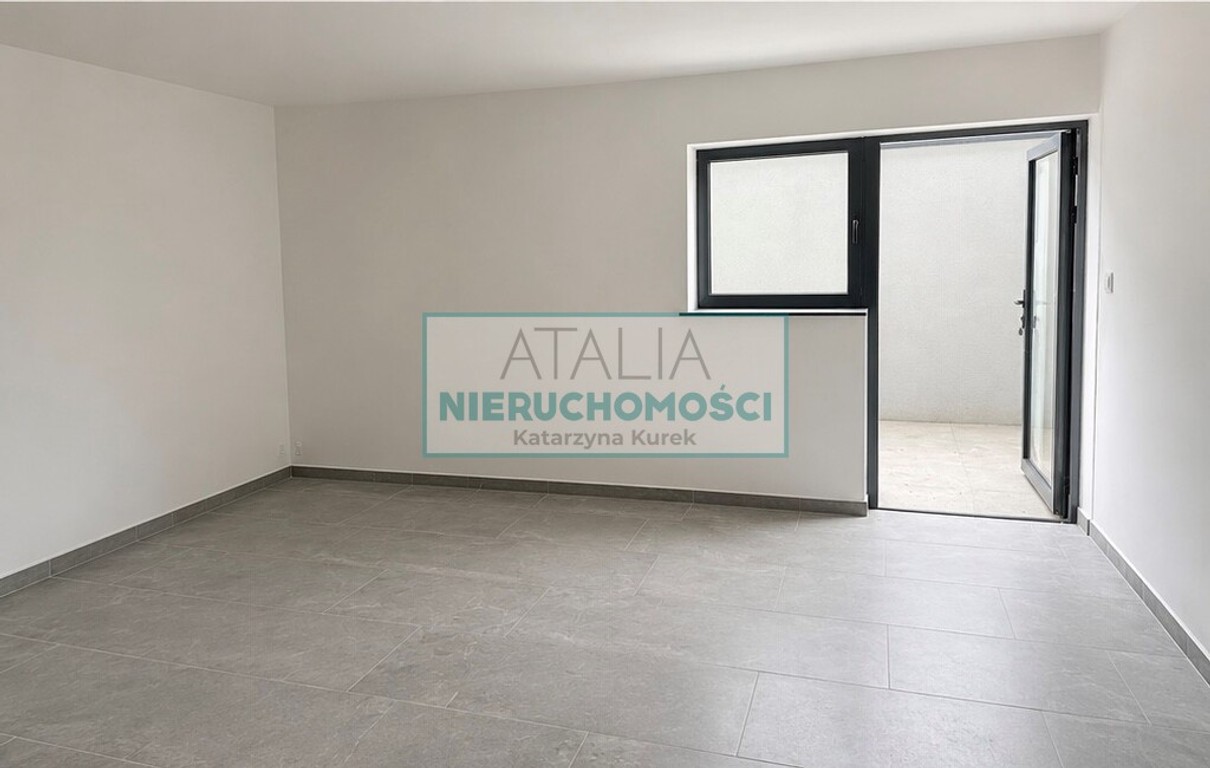 Lokal usługowy 82 m² – przy WKD Opacz – pohled 2