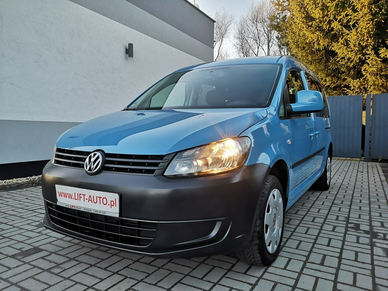 Volkswagen Caddy III 1.6 TDI 102KM Long Klimatronic Tempomat Hak Isofix 7 osób