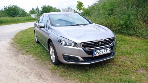Z polskiego salonu. Niski, pewny przebieg. B. dobry stan.