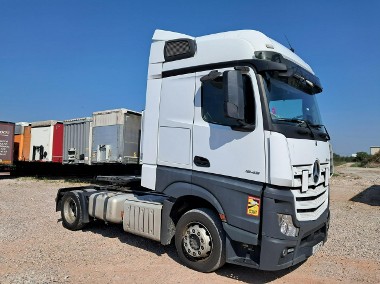 Mercedes-Benz Actros-1