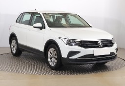 Volkswagen Tiguan , Salon Polska, Serwis ASO, VAT 23%, Klima, Tempomat,