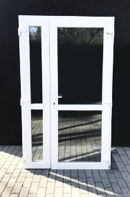 nowe PCV drzwi 150x210 w kolorze białym, długa szyba panel-2