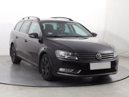 Volkswagen Passat B7 , Salon Polska, Navi, Klimatronic, Tempomat, Parktronic,ALU
