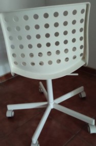 Krzesło na kółkach białe-3