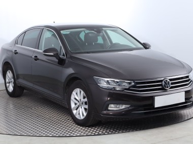 Volkswagen Passat B8 , Salon Polska, Navi, Klimatronic, Tempomat, Parktronic,-1