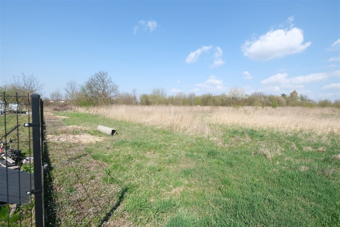 Działki budowlane od 1477 2m do 1810 m² – další