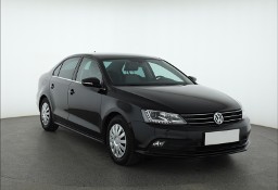 Volkswagen Jetta VI , Salon Polska, Skóra, Navi, Xenon, Bi-Xenon, Klimatronic,