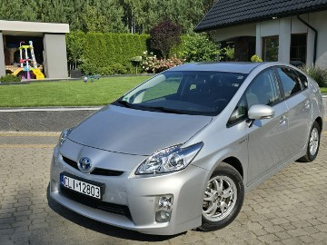 Toyota Prius III Hybrid 1.8 VVT-I E-CVT I-właściciel / 62-tyś przebiegu