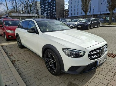 Mercedes-Benz-1