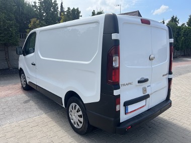 Renault Trafic-1